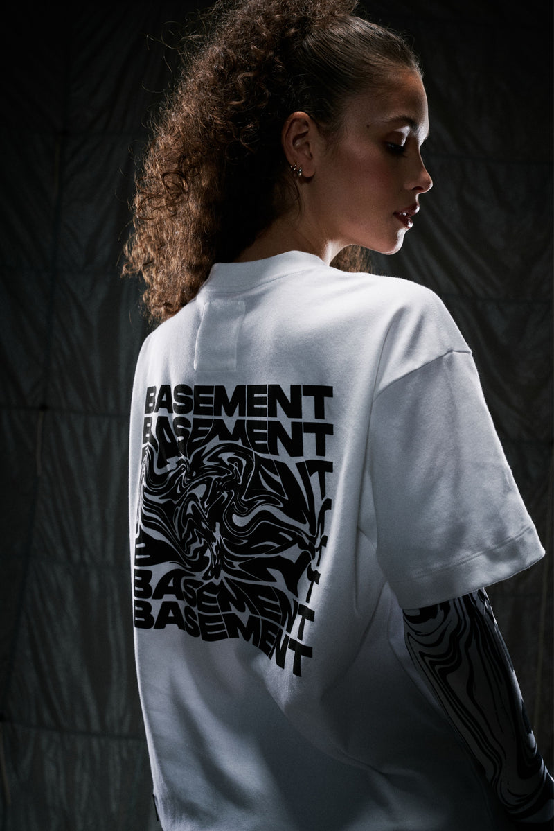 BASEMENT DWE//ER Short Sleeve T-Shirt White
