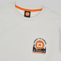 DreamHack Dallas 2025 Sunrise Sweatshirt Off White